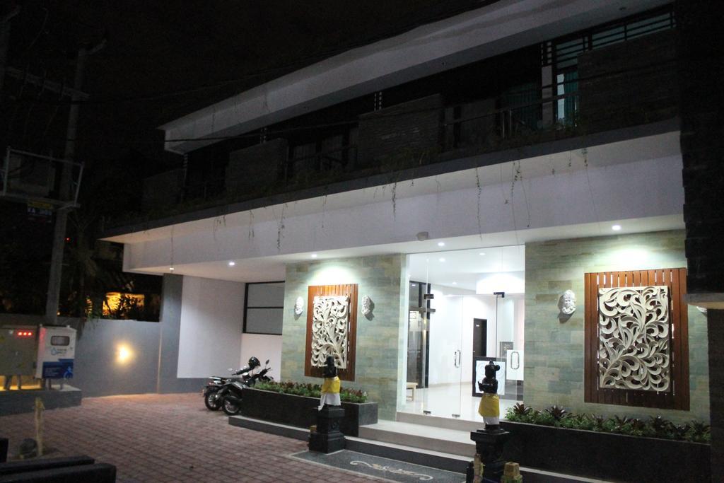 Rabasta Mahayana Kuta Hotel Bali Zewnętrze zdjęcie